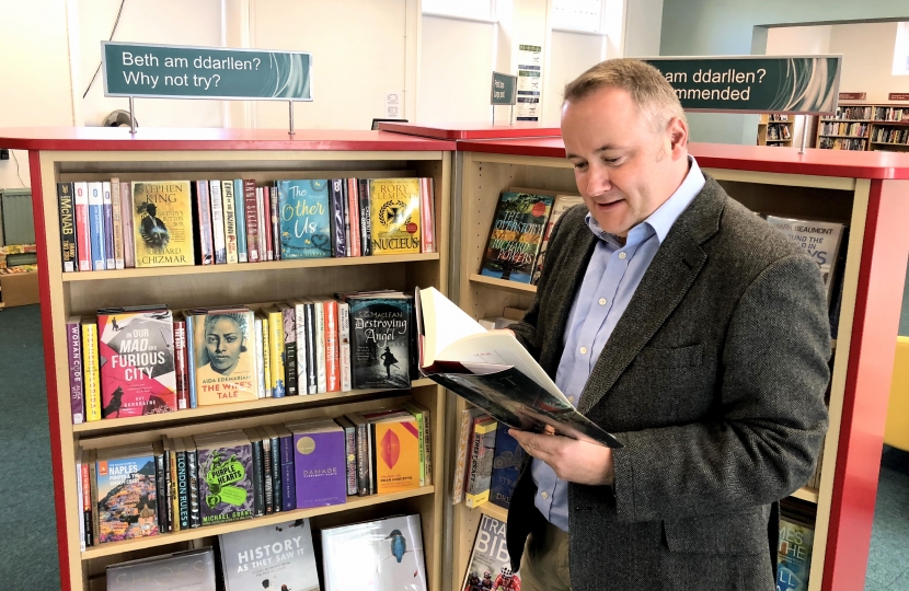 Darren Millar at Colwyn Bay Library