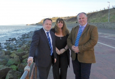 Clwyd West AM Darren Millar with Leader of the Welsh Conservatives  Andrew RT Davies  and Cllr Cheryl Carlisle on the Old Colwyn promenade.