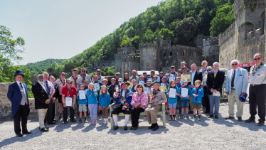 MS presents Scouts with Awards at Gwrych Castle